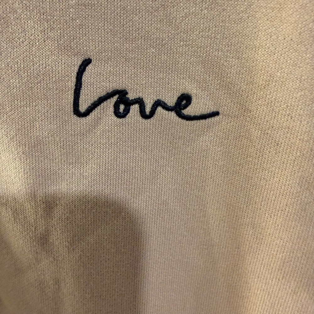 H&M Divided Women Mauve Pink Love Embroidered Pullover Hoodie Sweatshirt Medium - Picture 4 of 8